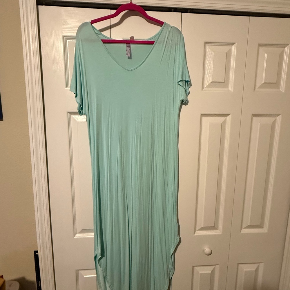 Francesca's Collections Aqua Top